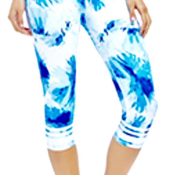 Fabletics Blue and White Patterned Leggings - Picture 2 of 8
